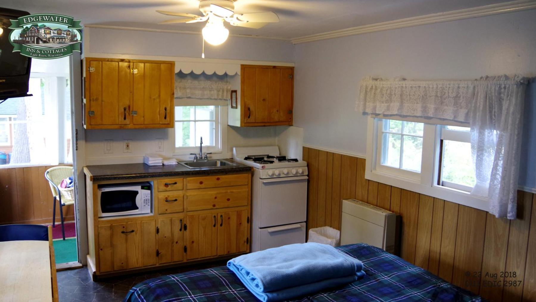 Edgewater Inn&Cottages Eagle River Zimmer foto